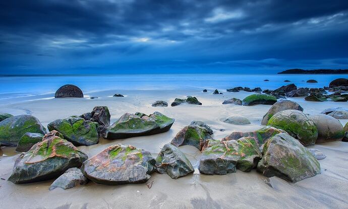 Moeraki Boulders New Zealand
