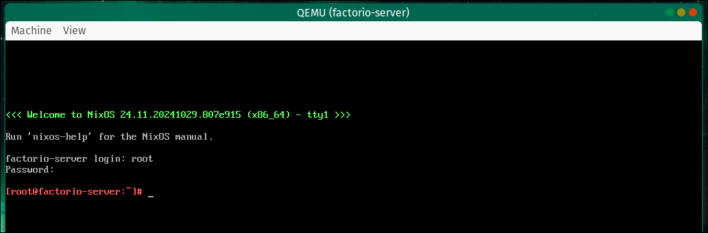 Uma captura de tela mostrando um console QEMU, com login no tty feito no usuário root