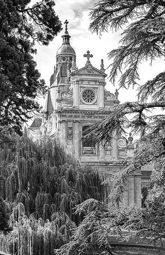 11x17 ink drawing of church