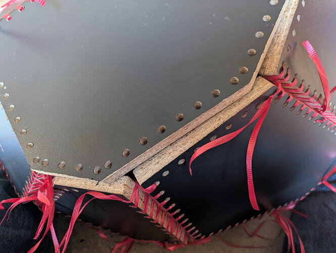 PXL_20251109_211905693