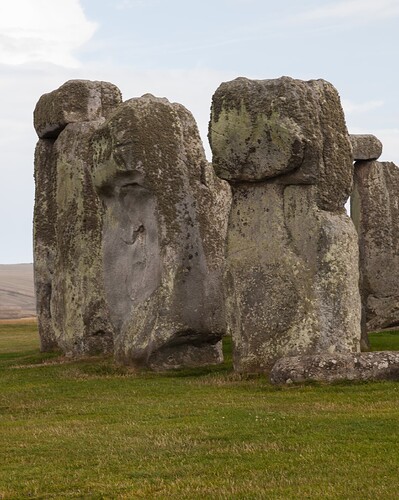 Stonehenge,_Condado_de_Wiltshire,_Inglaterra,_2014-08-12,_DD_03