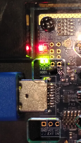 LimeSDR-outer-FPGA-LED-alternating-red-green-small