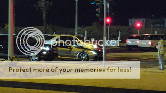 http://i579.photobucket.com/albums/ss234/Eshyn/Abu%20Dhabi/P1000756.jpg