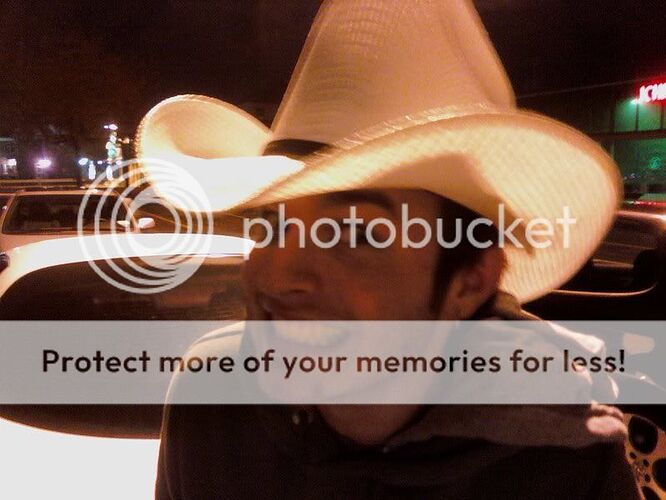 http://i56.photobucket.com/albums/g164/sloowrt/cory.jpg