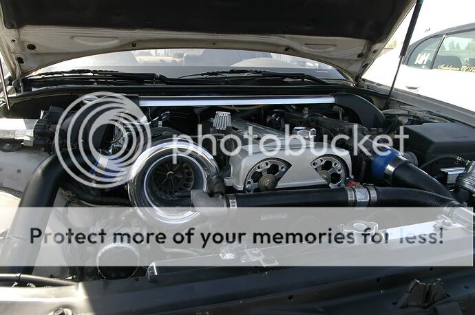 http://img.photobucket.com/albums/v447/Baoser/Events/Toyotafest%2008/DSC_4068.jpg