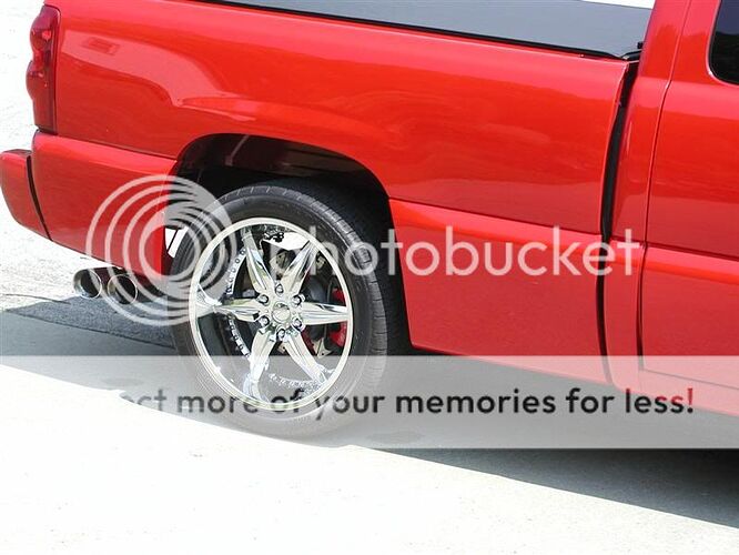 http://i43.photobucket.com/albums/e369/jholty/SilveradoSS/5-5-06/P1010066Medium.jpg
