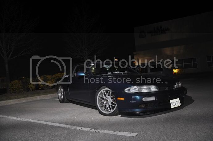 http://i1105.photobucket.com/albums/h355/deadep/05-13-2012/DSC_0700.jpg