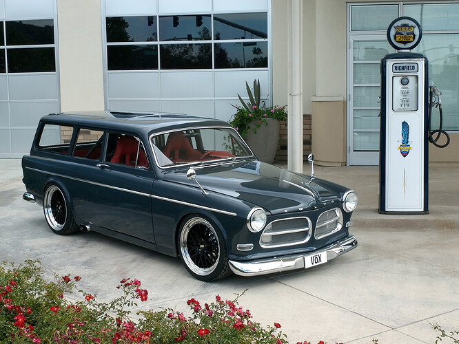 http://hommemaker.files.wordpress.com/2011/11/volvo-1-11.jpg