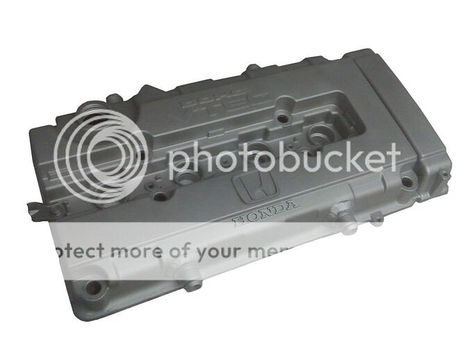 http://i225.photobucket.com/albums/dd255/zero5672/ValveCover.jpg