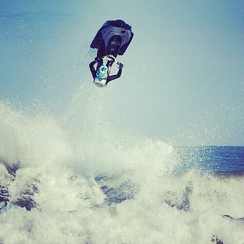 http://watercraftjournal.com/wp-content/uploads/2014/01/uqpX5CIUhNRneZTYQcp2sYRtv8xtkplRlRTfZWHcQXk.jpg