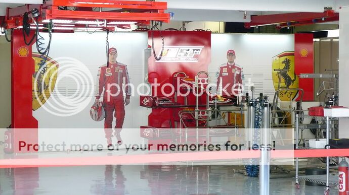 http://i579.photobucket.com/albums/ss234/Eshyn/Abu%20Dhabi/P1000796.jpg