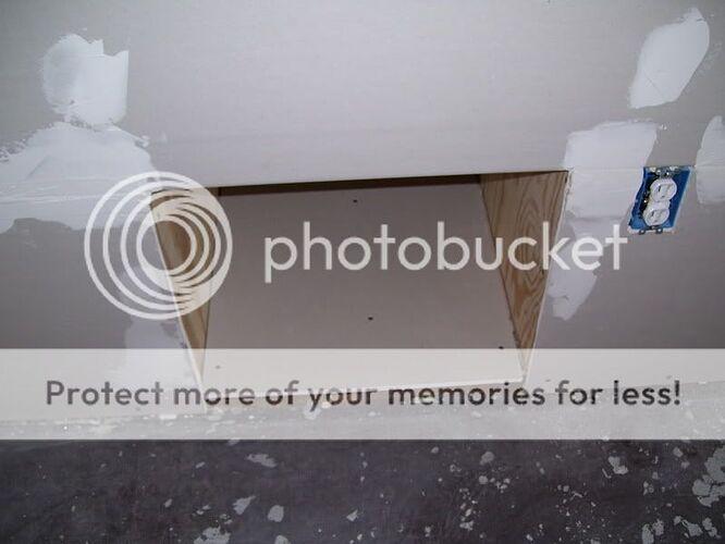 http://img.photobucket.com/albums/v79/x_iliohan/upstairs006.jpg