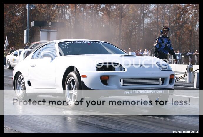 http://i86.photobucket.com/albums/k119/dayzzie81_2006/e65984c2.jpg
