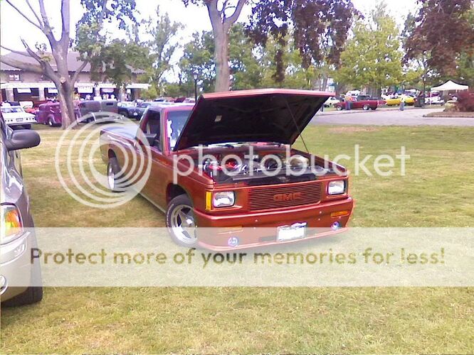 http://i487.photobucket.com/albums/rr240/b1898civic/truck12.jpg