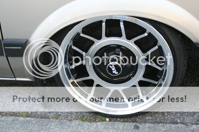 http://i627.photobucket.com/albums/tt351/1552v2/RML%20Wheels/IMG_3012.jpg