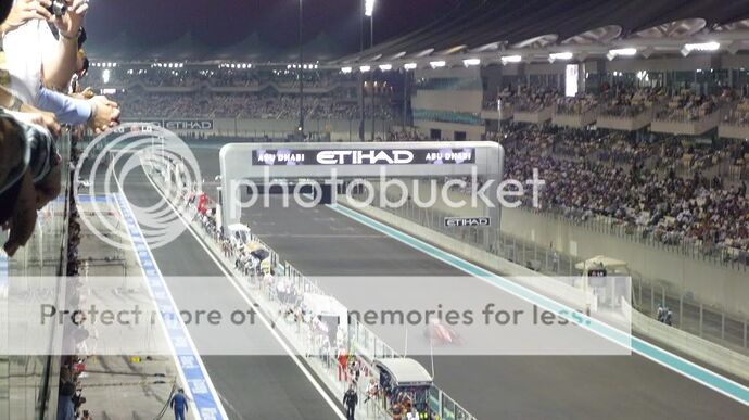 http://i579.photobucket.com/albums/ss234/Eshyn/Abu%20Dhabi/P1000929.jpg