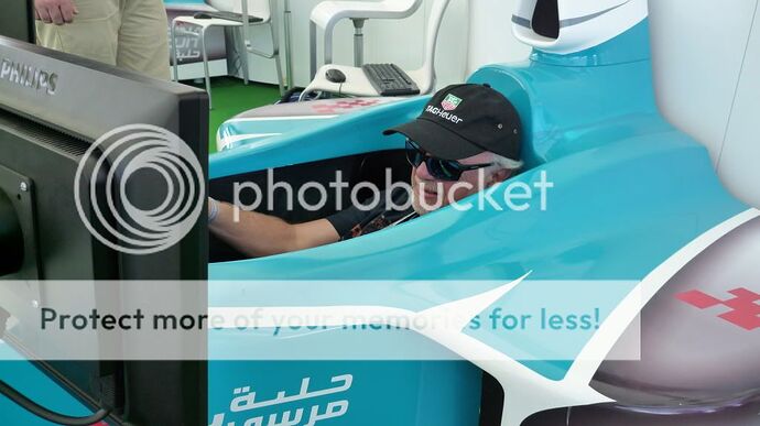 http://i579.photobucket.com/albums/ss234/Eshyn/Abu%20Dhabi/P1000655.jpg