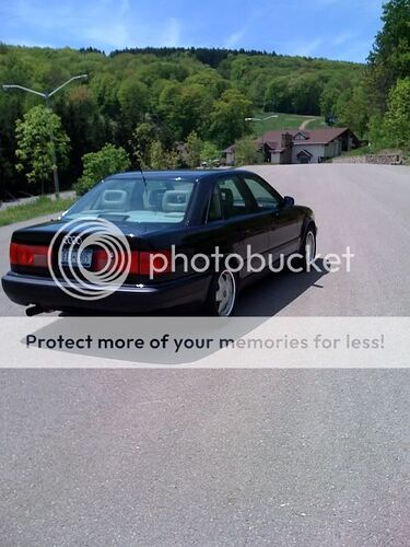 http://img.photobucket.com/albums/v406/LowlyOilBurner/rearpass.jpg