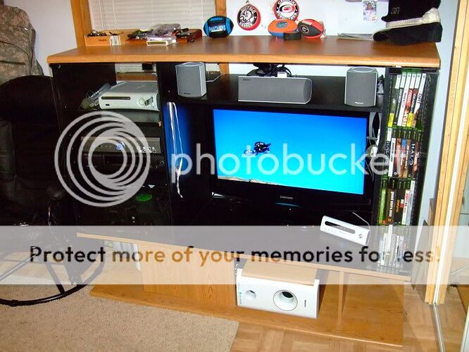 http://i28.photobucket.com/albums/c204/bobbyg1243/DSCF0897.jpg