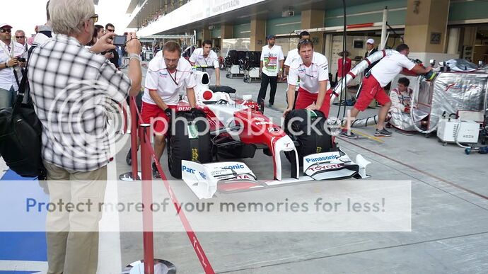 http://i579.photobucket.com/albums/ss234/Eshyn/Abu%20Dhabi/P1000846.jpg