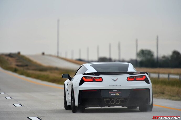 http://www.gtspirit.com/wp-content/gallery/gallery-chevrolet-corvette-stingray-hpe600-200mph/hennessey-corvette-toll-road-11.jpg