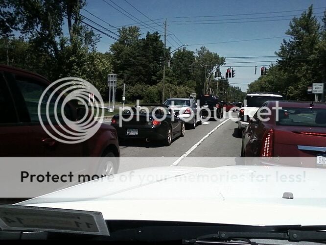 http://i160.photobucket.com/albums/t167/llorentz/Sightings/0620031211_zps16610647.jpg