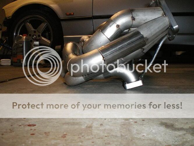 http://img.photobucket.com/albums/v371/turbociv/bmw%20build%20part3/IMGP0006.jpg