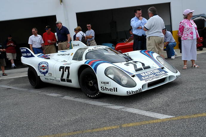http://www.pelicanparts.com/swapmeet_pics/Rennsport3/Pic63.jpg