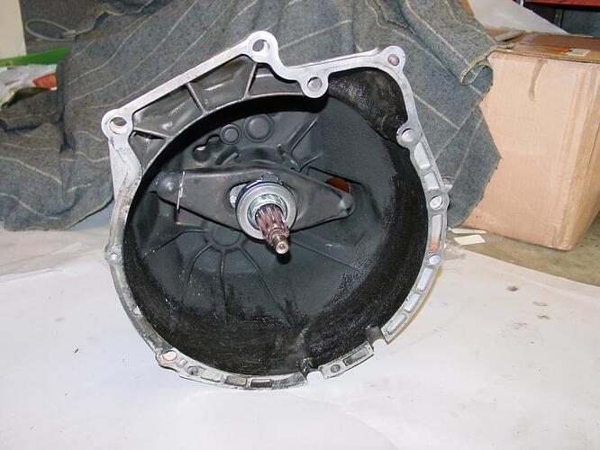 http://www.pelicanparts.com/bmw/techarticles/E36-Clutch_Replace/pic65.jpg