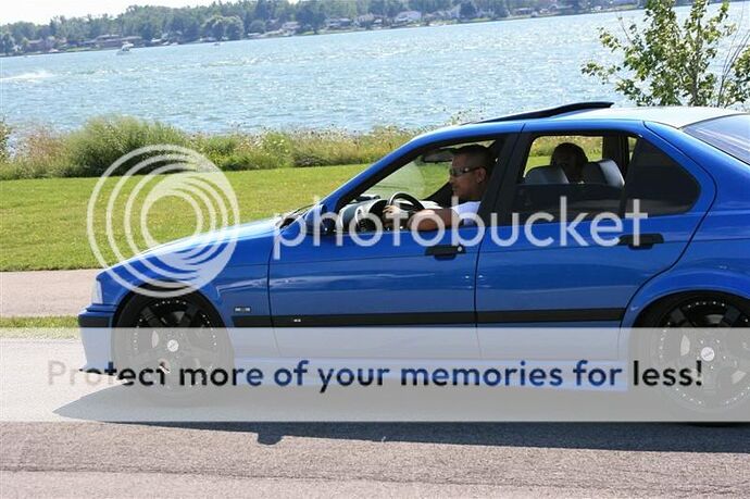 http://i66.photobucket.com/albums/h258/Drexial/M3%20Meet%2008-17-08/M3Meet08-17-08051Medium.jpg