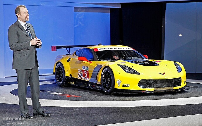 http://s1.cdn.autoevolution.com/images/news/gallery/720/2014-corvette-c7r-breaks-cover-in-detroit-promises-more-track-success-live-photos-720p-3.jpg?1389631902