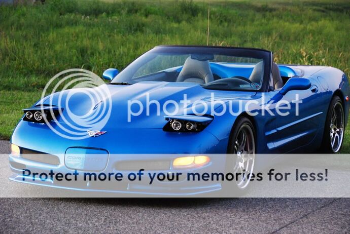 http://i65.photobucket.com/albums/h221/docbrew/Misc%20Vette%20pictures/DSC_2155.jpg
