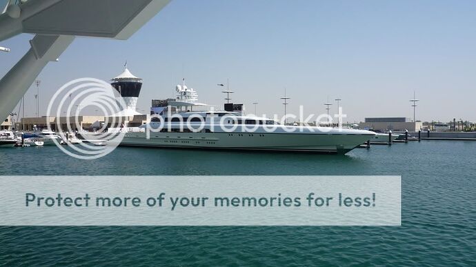 http://i579.photobucket.com/albums/ss234/Eshyn/Abu%20Dhabi/P1000625.jpg