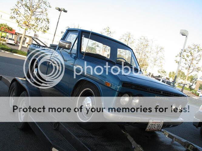 http://i195.photobucket.com/albums/z48/chesterthe/MITP-090900-LOLX-02.jpg