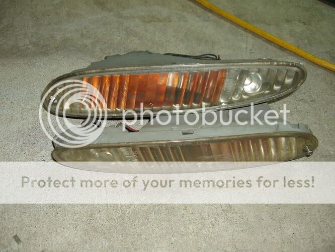 http://img.photobucket.com/albums/v192/adictd2b00st/parts/lights.jpg