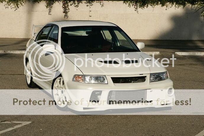 http://i238.photobucket.com/albums/ff247/peejaytoledo/evofront.jpg