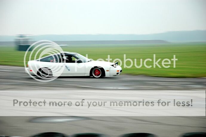 http://img.photobucket.com/albums/v606/jjwilks/DSC_0981.jpg