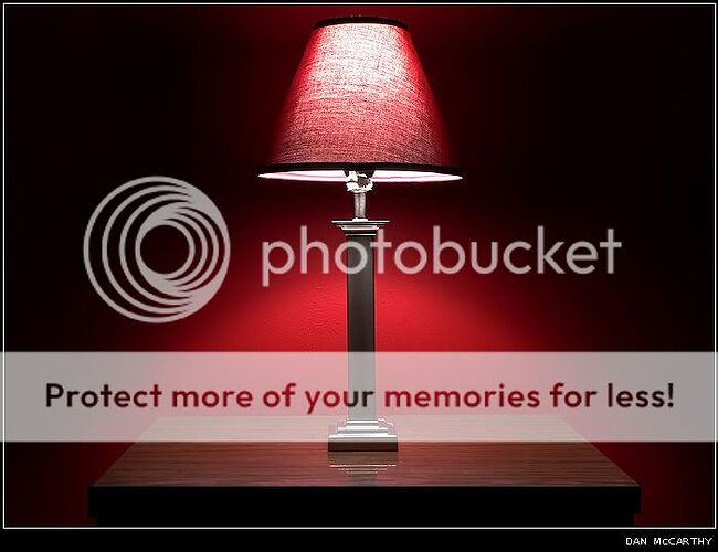 http://img.photobucket.com/albums/v130/Nytmair/photonew/redlamp.jpg