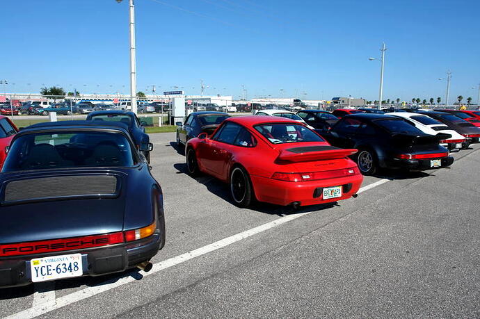 http://www.pelicanparts.com/swapmeet_pics/Rennsport3/Pic1048.jpg