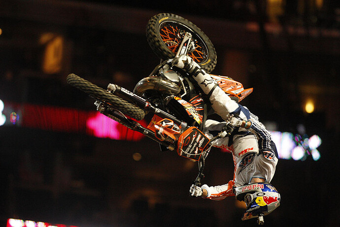 http://p.vitalmx.com/photos/users/64/photos/13593/s780_628031838_1217604736.jpg?1294226084
