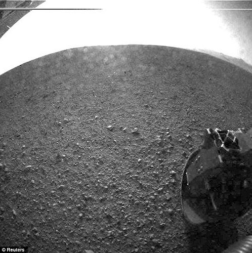 http://i.dailymail.co.uk/i/pix/2012/08/09/article-2185737-14742AE7000005DC-620_634x636.jpg