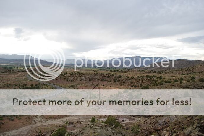 http://i767.photobucket.com/albums/xx317/ultradriver1000/Grand%20Junction/DSC_0179.jpg
