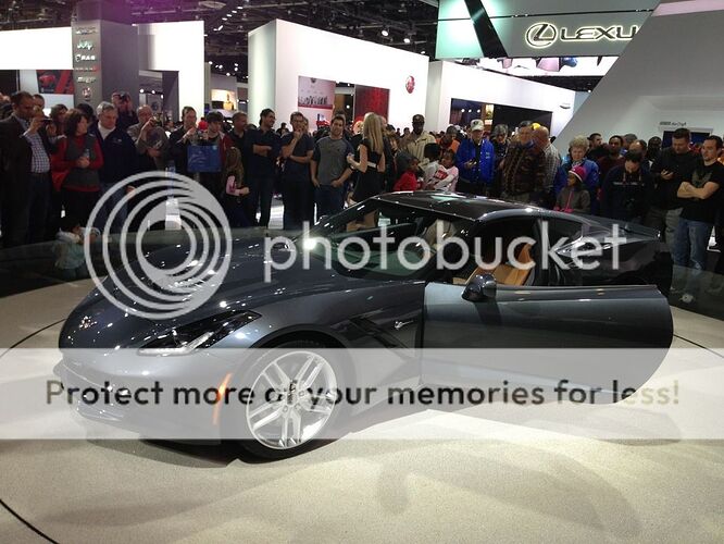 http://i1210.photobucket.com/albums/cc404/ronoversiii/2013%20Autoshow/CF596CC0-B369-468C-8D21-950EA6BFF250-15138-00000FCD498386D2.jpg