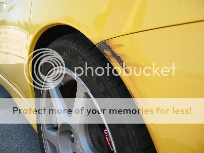 http://i17.photobucket.com/albums/b78/adamEthan/reardamage.jpg