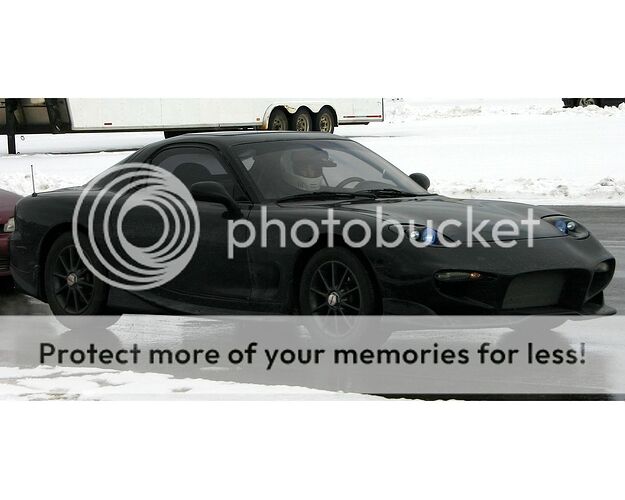 http://i3.photobucket.com/albums/y97/slimboost/RX7Raceday1.jpg
