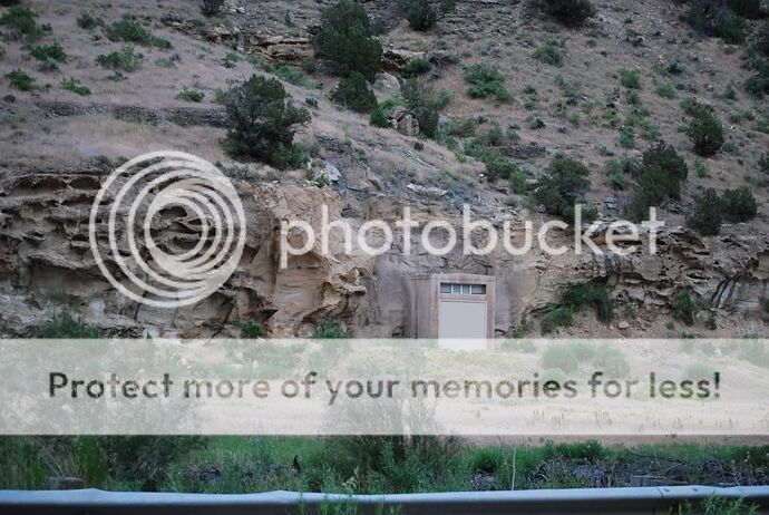 http://i767.photobucket.com/albums/xx317/ultradriver1000/Grand%20Junction/DSC_0195.jpg
