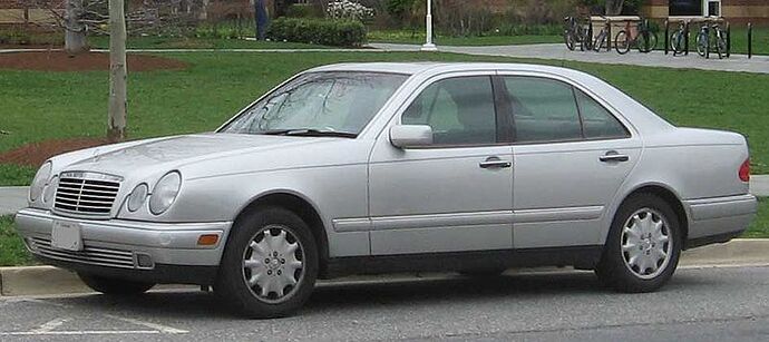 http://upload.wikimedia.org/wikipedia/commons/thumb/e/ef/96-99_Mercedes-Benz_E320_sedan.jpg/800px-96-99_Mercedes-Benz_E320_sedan.jpg