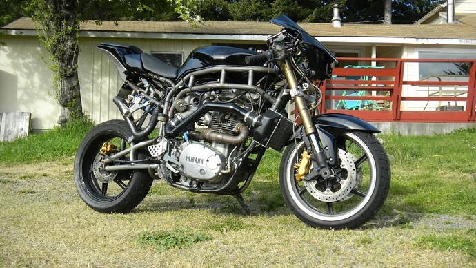 http://i45.photobucket.com/albums/f98/96turboracer/DSCN1624.jpg