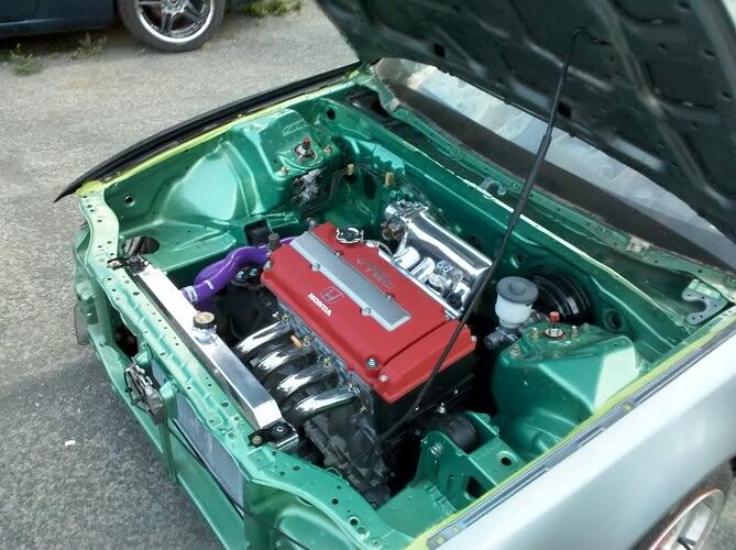http://i128.photobucket.com/albums/p182/hondalover91crx/db1/cc30b71c.jpg