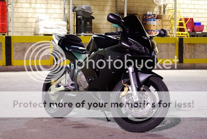 http://img.photobucket.com/albums/v289/EclipseBlur/DSC_0313a.jpg